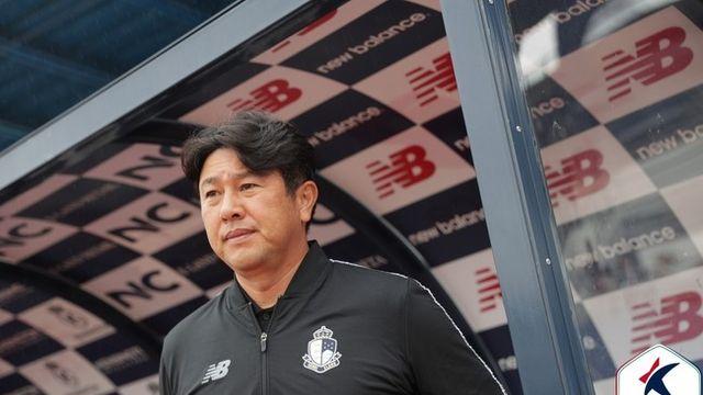 [K리그2 인터뷰] ‘3위 도전’ 서울 이랜드 김도균 감독 “안일한 생각 생기면 안 돼, 마음가짐 강조했어”