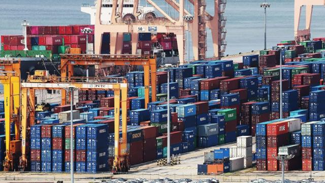 10월 수출 595억7000만달러…지난해보다 3.6% 증가