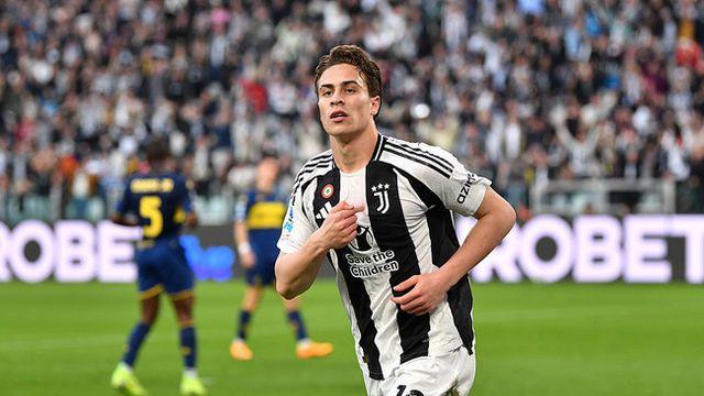 “스카우트 파견+협상 진행”... 첼시, ‘맨유 타깃’ 05년생 FW 영입 적극 추진! “유력한 행선지”