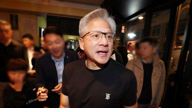 “물들어 올 때 노 젓겠다” 선언…젠슨 황이 나눠준 ‘이 음료’ 반응 폭발