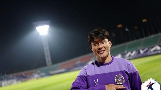 '만안교 세리머니' 이창용 