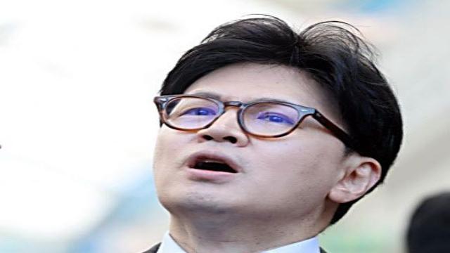 한동훈 “민노총, ‘새벽배송’ 말 쓰면 고소고발? 말장난 그만”