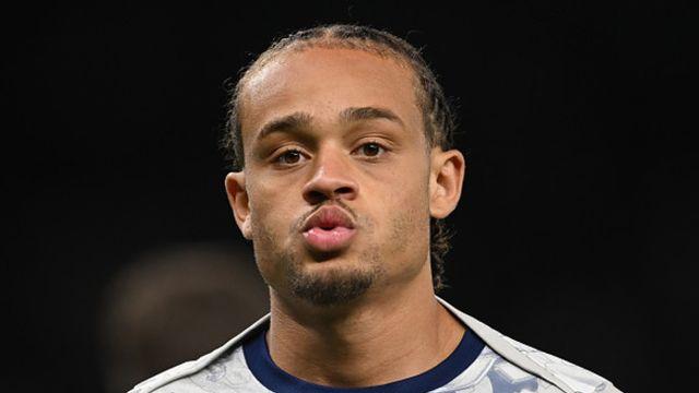 ‘손흥민 7번’ 달고 ‘재교체’ 굴욕…프랭크 감독은 “아무 일도 아니야, 단지 다르게 보일 뿐”