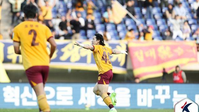 '신창무·프리드욘슨 골 맛' 광주, 갈길 바쁜 제주에 2-0 승리