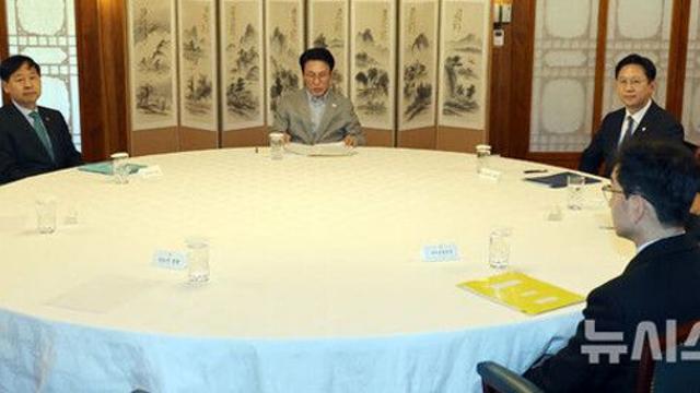 김민석 총리, 두번째 '3+α' 회의…온실가스 감축 논의