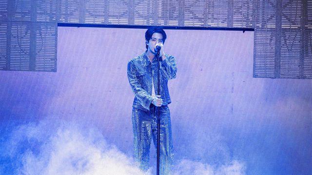 진, 방탄소년단 멤버 총출동한 팬코서트 투어 성료