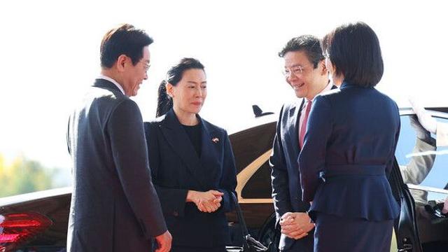 李, 싱가포르 총리와 정상회담…