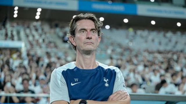 첼시전 패배 후 토트넘 수비 듀오, 대놓고 ‘프랑크 패싱’… 감독은 “우리만의 작은 문제” 해명