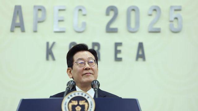 이 대통령 의장 맡은 APEC 큰 성과 속 마무리