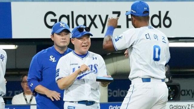 '2위→4위 성적 하락' 삼성 박진만 감독, 재계약 비법?  내야 수비 개혁+'오은영급' 상담까지