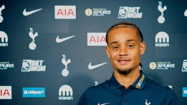 ‘교체→재교체’ 시몬스, 정말 손흥민 대체자가 맞나? ‘굴욕의 시몬스’ 토트넘, 최악의 ‘먹튀’ 냄새가 풍긴다