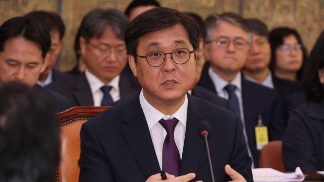 [속보] 李대통령, 정부 자산매각 전면 중단…'국유재산 헐값 논란' 원점 재검토