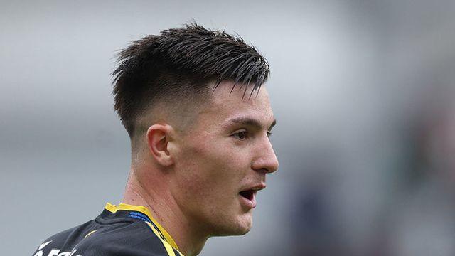 못 할 거 알고도 영입했다...'11경기 2골' 1260억 주고 영입한 맨유 보드진! 