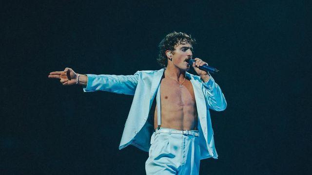 벤슨 분, 공연 한시간 앞두고 돌연 취소 