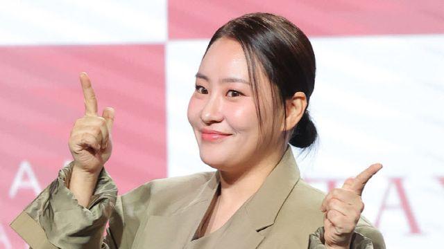 어반자카파, '수지 얼굴보며 쓴 노래'로 반가운 귀환