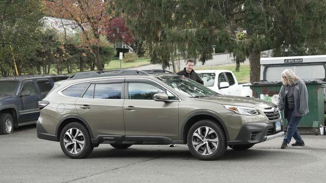 돌멩이 세차를 선물한 아이들? 차주 부부 반응은…