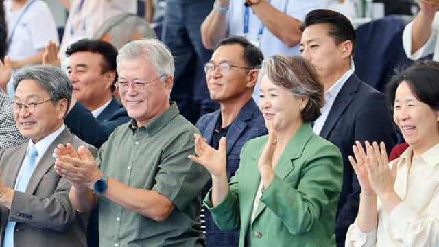 검찰, 김정숙 여사 '옷값 의혹' 서울청에 재수사 요청