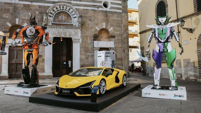 람보르기니, 폐차 부품으로 만든 4m 거대 로봇 6대 공개
