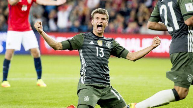 ‘언제든지 돌아와도 돼’…바이에른 뮌헨은 ‘레전드’ 뮐러, 슈바인슈타이거 등과 향후 동행 암시