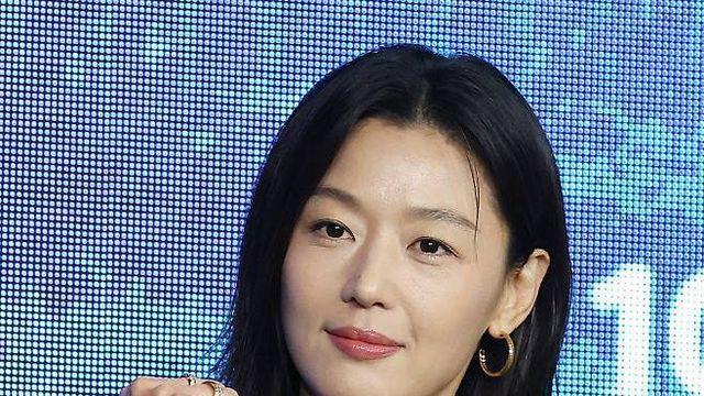 전지현, 이병헌과 부부 호흡 불발…