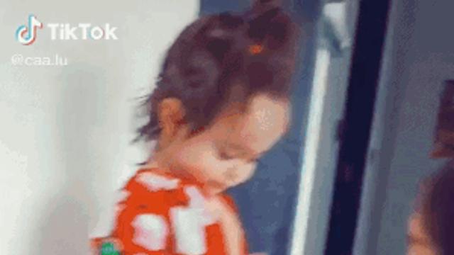 어린 숙녀의 옷 입기 스킬.