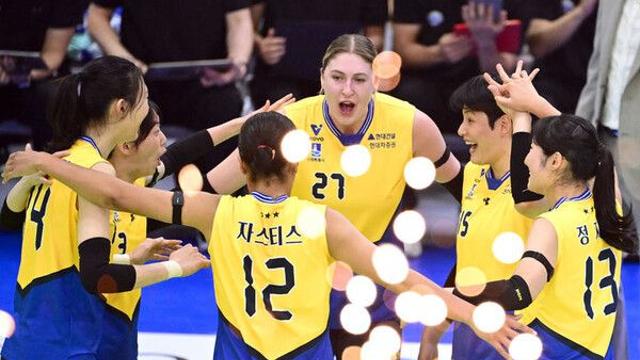 현대건설, 기업은행 꺾고 선두 도약…KB손보도 1위로(종합)