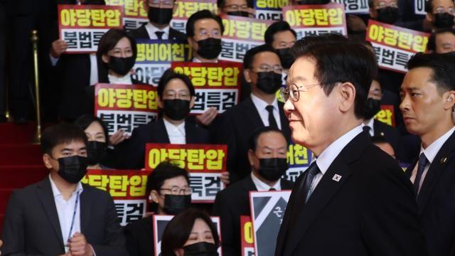 '반쪽'된 시정연설…국민의힘, 李 대통령 앞에서 