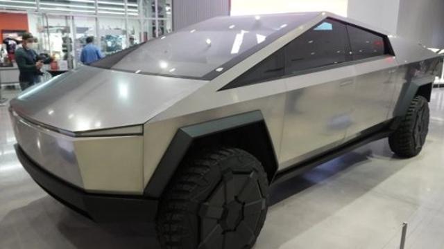 머스크의 자신감 무색… 사이버트럭, 충격의 10번째 리콜