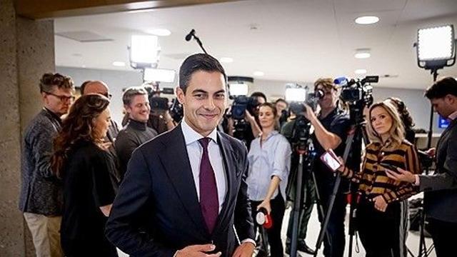 네덜란드 총선 중도정당 승리…38세 성소수자 총리 나오나