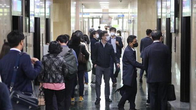 '적극행정' 공무원, 소송 시달리면…보호관 지원하고 감사원 감사도 면책