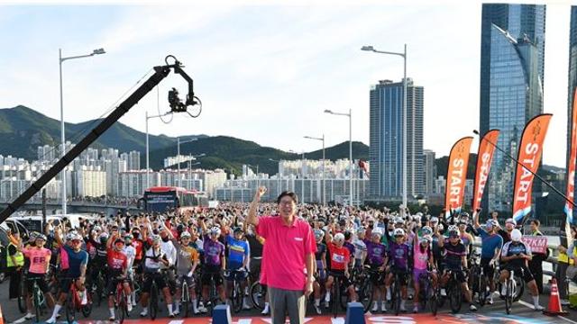 '페스티벌 시월', 부산 관광산업 가파른 성장세 이어가… 외국인 방문객 수·소비 모두 큰 폭으로 증가