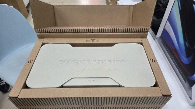 5090 젠슨황 에디션 ㄷㄷ 