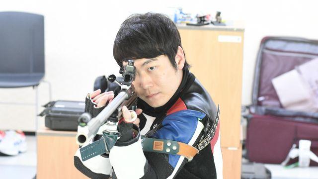 '소총 내려놓는' KT 김상도 