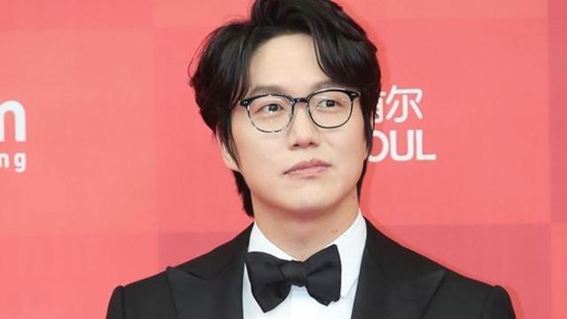 성시경, 10년 함께한 매니저에게 배신 당해…'결혼식 비용 전액'까지 내줬었다