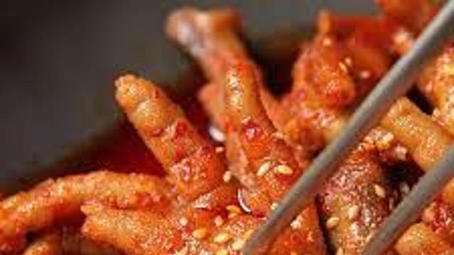 녹차 아이스크림 주는 닭발 집.