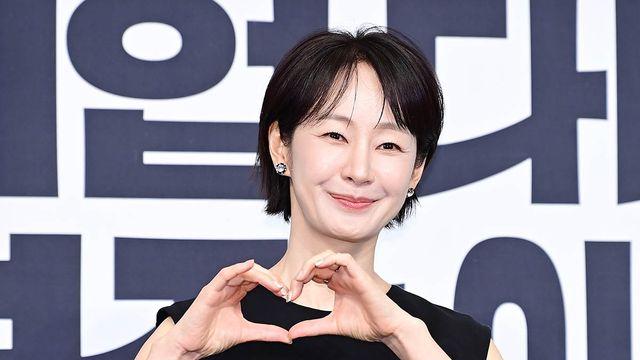 '50세' 명세빈, 15살 연하남 ♥대시 고백 