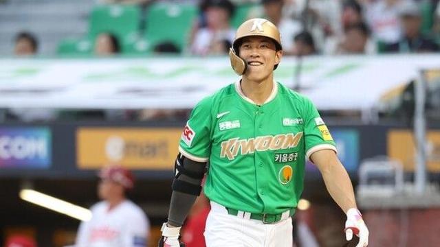 키움, 그대로 ‘6년 120억’ 지출하게 되나…송성문 美 진출에 따라붙은 '물음표'