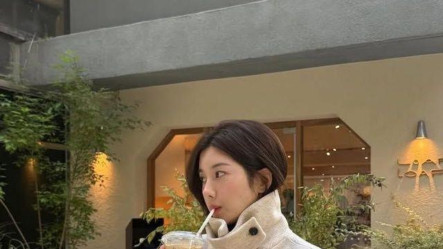 올겨울 가장 트렌디하게 코트 입는 법, 하이넥 스타일!