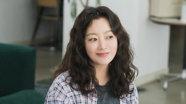 ‘스타’ 아닌 진짜 김희선이 보이네…‘다음생은 없으니까’ [IS신작]