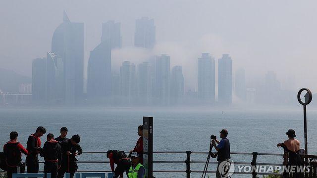 부산·울산·경남 오전 짙은 안개 주의…오후부터 구름 많아져