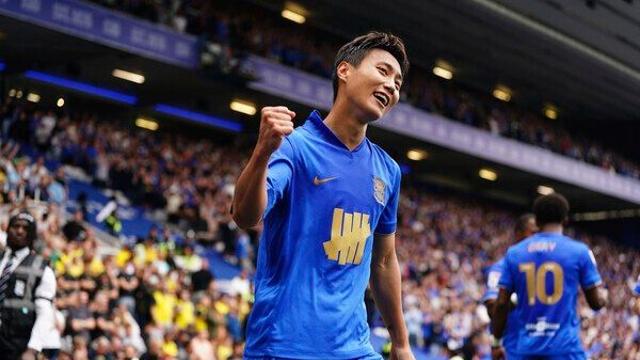 ‘백승호 2경기 연속골 폭발! 풀타임 활약→평점 8점’ 버밍엄, 밀월 4-0 박살