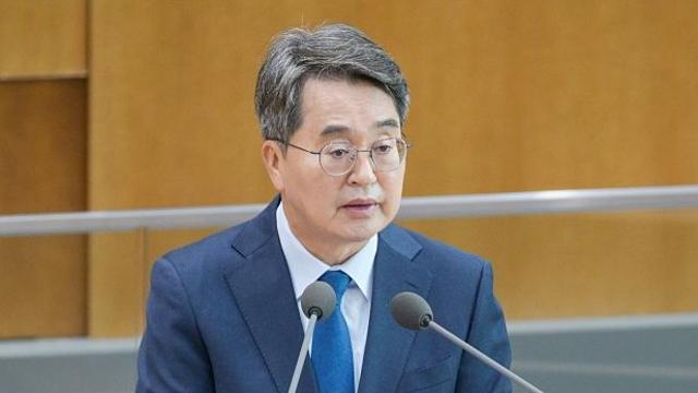 “절차 생략 안 돼” vs “법적 범위 내 추진”…김동연표 경기국제공항 '공방전'