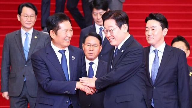 [분석] 대통령실 연이은 '경고'에도 정청래 '자기 정치'…