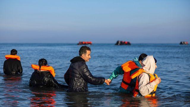 英서 프랑스로 송환된 이주민 한달만에 돌아왔다가 또 송환