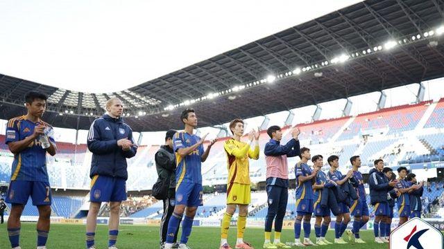 [ACLE REVIEW] 무득점 끝 ‘무패 행진 마감’... ‘이동경 교체 투입’ 울산, 고베에 0-1 석패