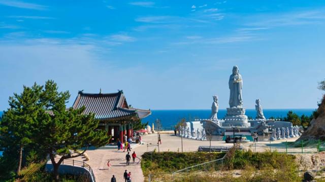 가을 양양 여행, 휴휴암 따라 즐기는 미식과 이국적인 바다 풍경