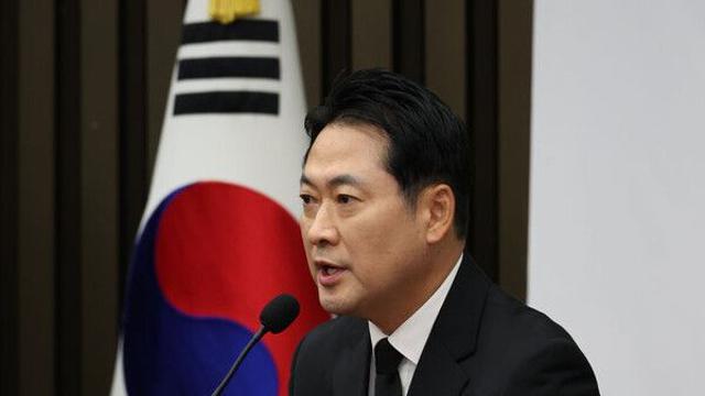 장동혁, 취임 후 첫 광주행…5·18묘지 참배·쇼핑몰 부지 방문