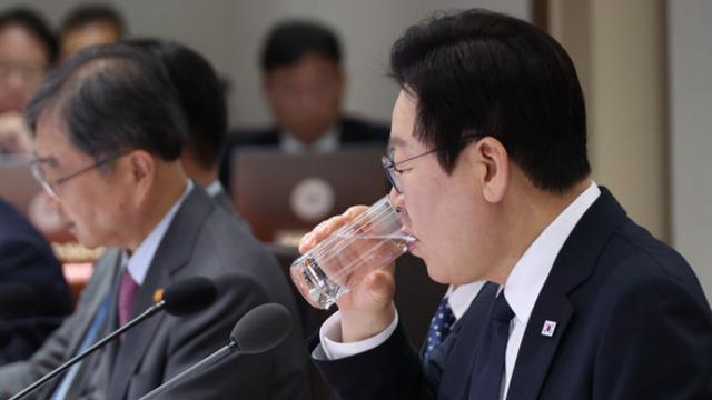 李대통령, 몸살로 휴식…소방공무원 오찬 취소