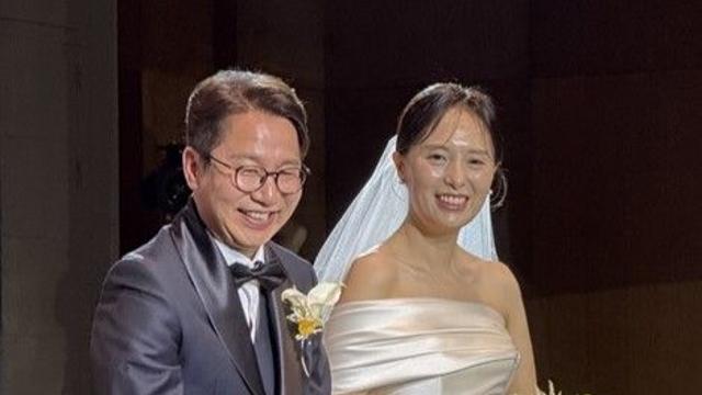 母 쓰러진 '탈북·임신' 가짜뉴스에도 굳건…심현섭♥정영림 