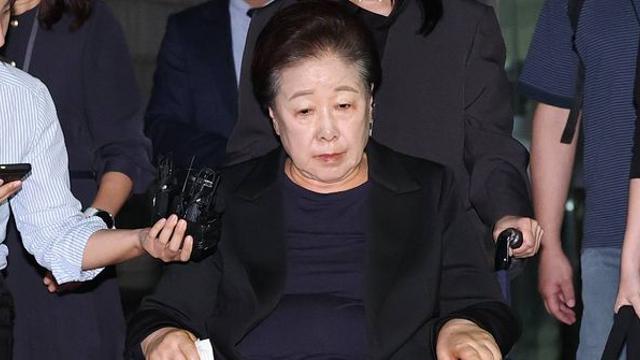 한학자 통일교 총재, 구속집행정지...7일 오후 4시까지 일시 석방